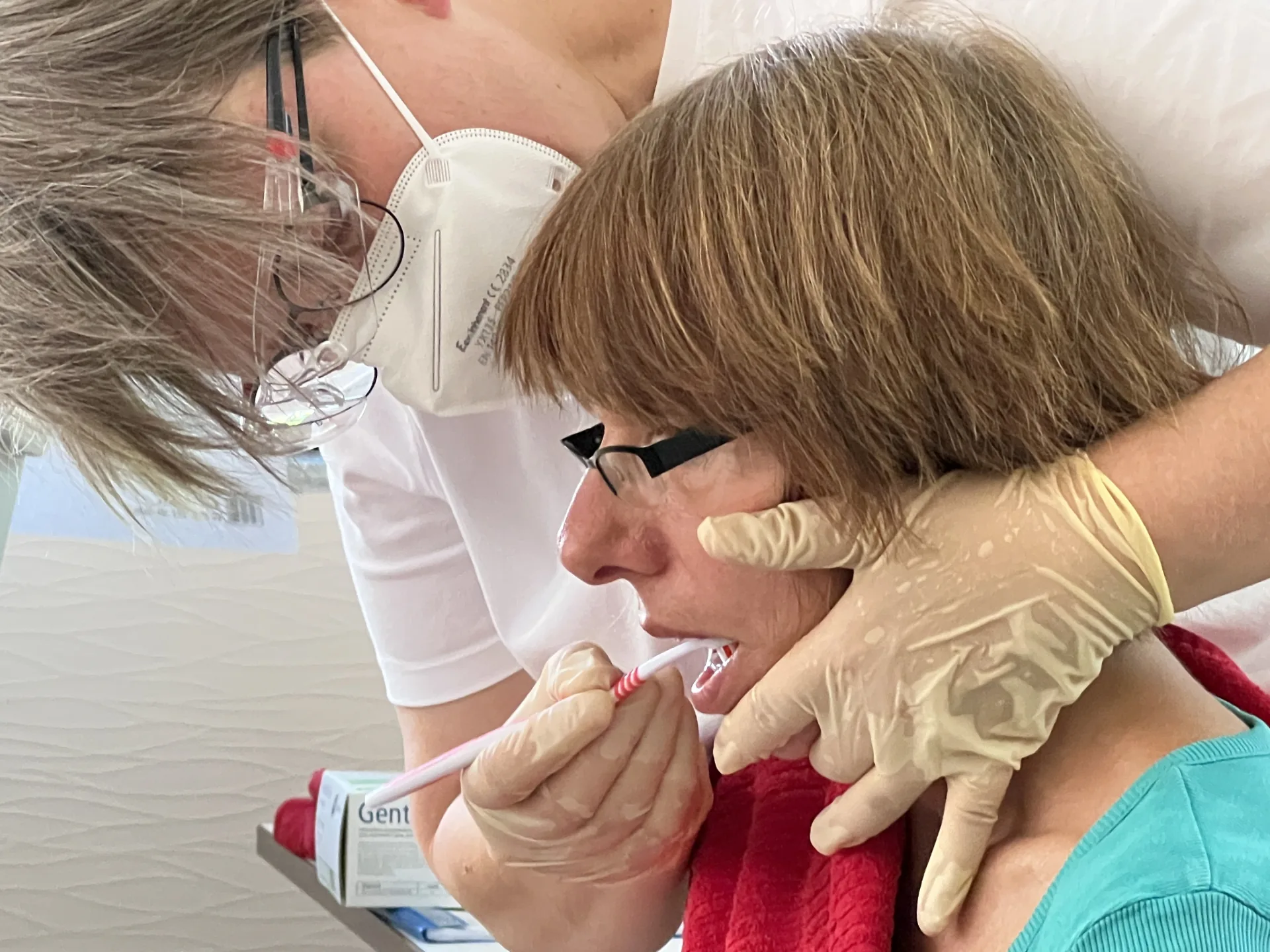 Teilnehmerinnen des F.O.T.T.-Grundkurses bei Ambulant-Physio in Cottbus